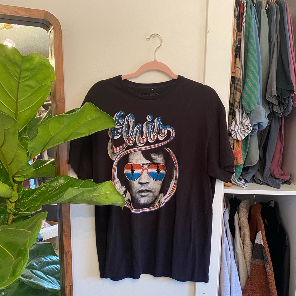 Elvis tee